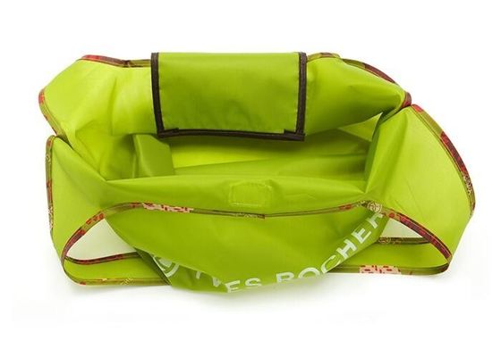 Environmentally friendly outdoor Polyester portable shopping bag green color with handles