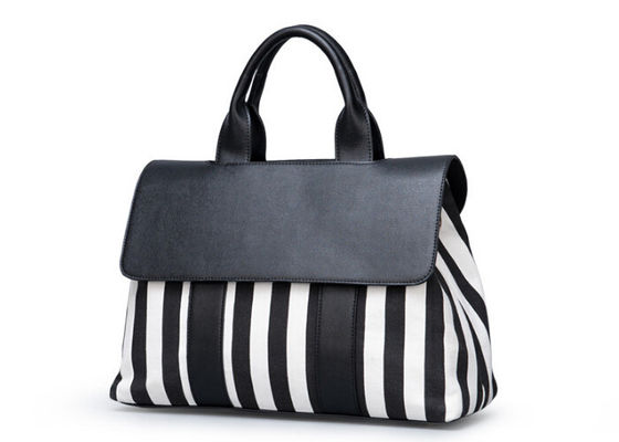 Over grown type Fashion Ladies Handbags double theftproof snap fastener