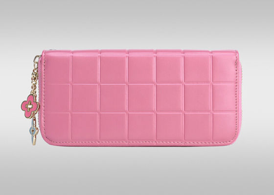 Metal hook wrist strap Pink wallets And Purses with corrosion resistant alloy hardware